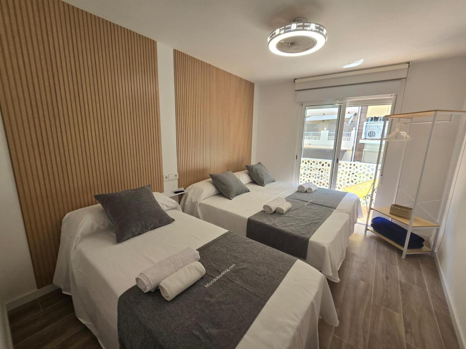 Suites Alameda Centro Levante Benidorm Buitenkant foto