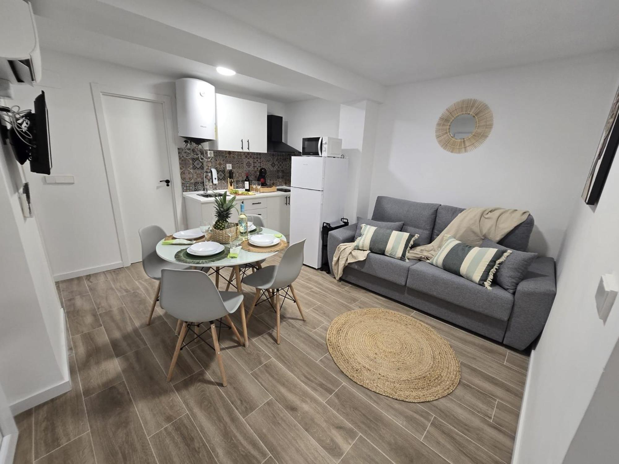 Suites Alameda Centro Levante Benidorm Buitenkant foto