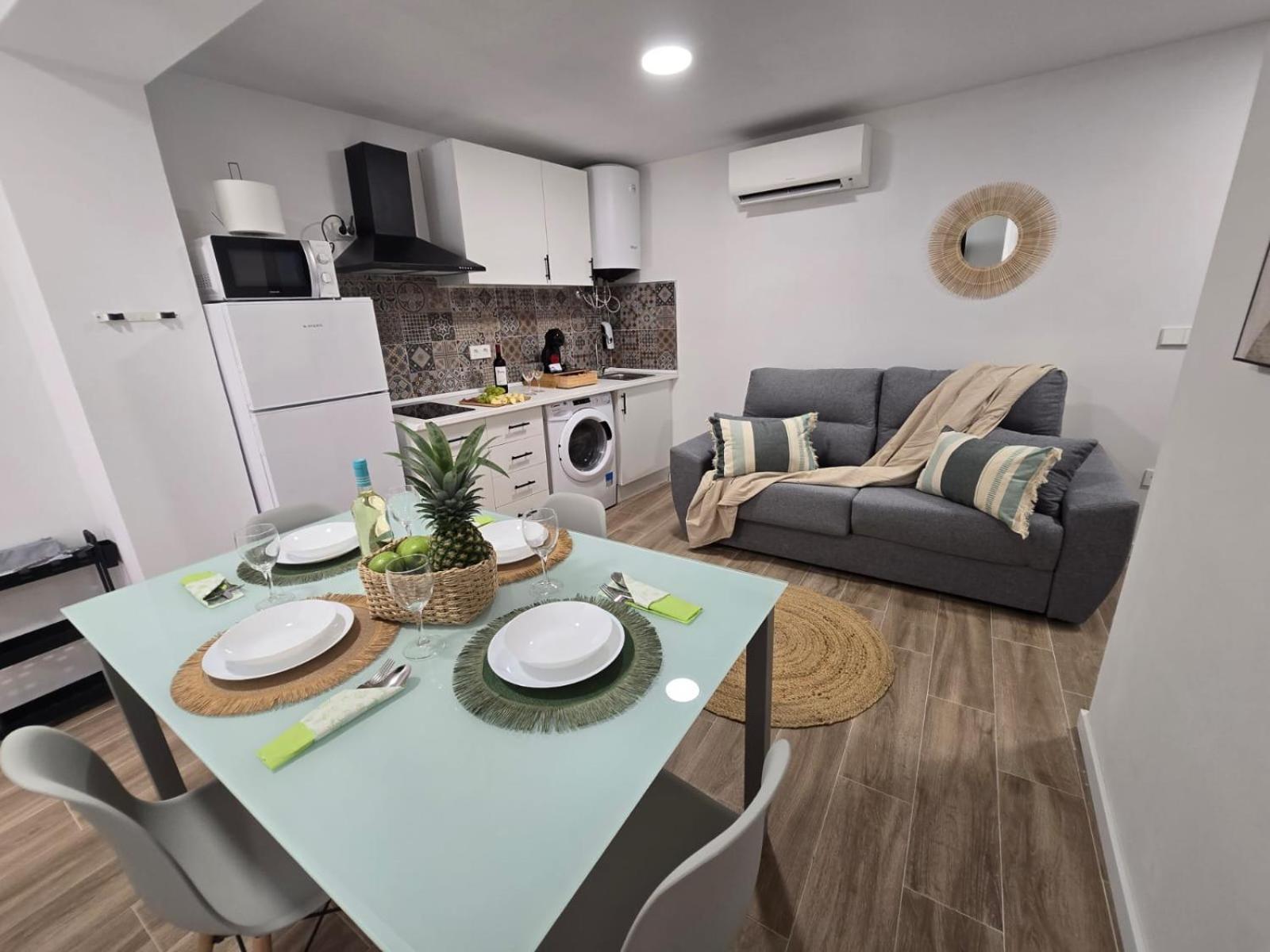Suites Alameda Centro Levante Benidorm Buitenkant foto