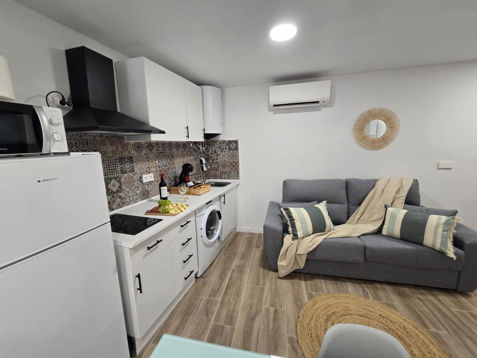 Suites Alameda Centro Levante Benidorm Buitenkant foto