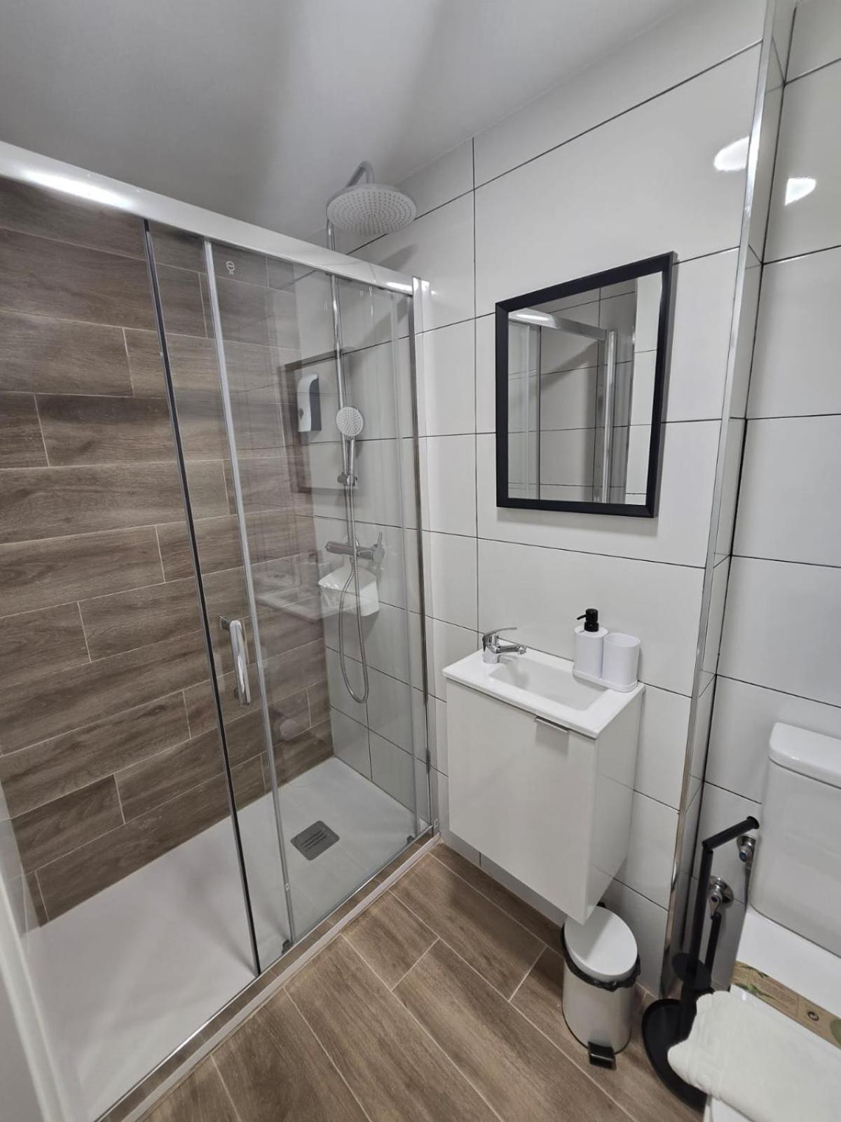 Suites Alameda Centro Levante Benidorm Buitenkant foto
