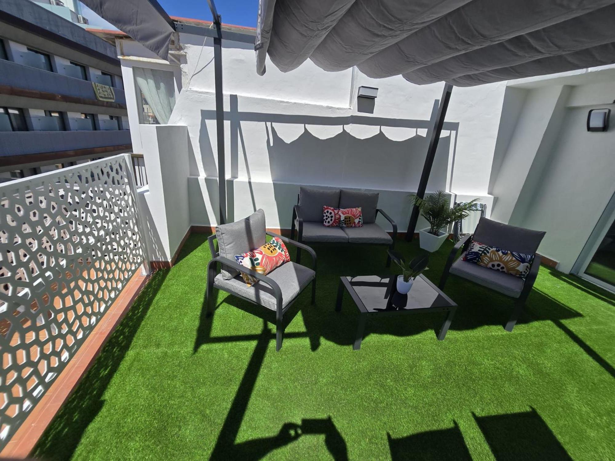 Suites Alameda Centro Levante Benidorm Buitenkant foto