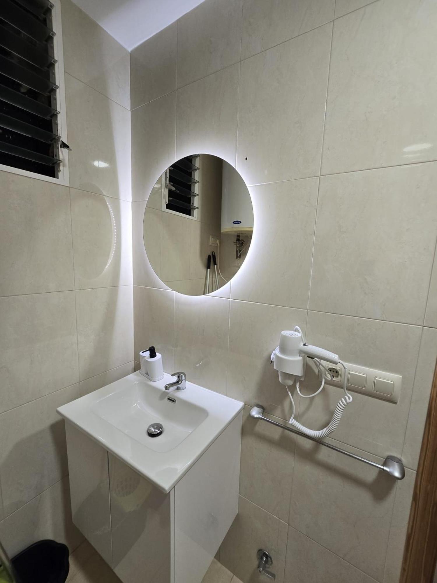 Suites Alameda Centro Levante Benidorm Buitenkant foto